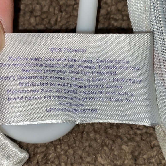 TABLECLOTH FOR TABLE 8-10 Chairs - Picture 3 of 3